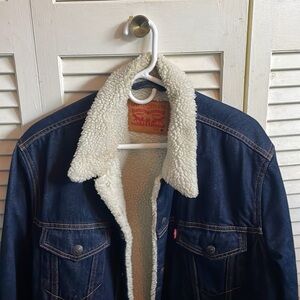 Levi’s Blue Denim Trucker Jacket Size Medium